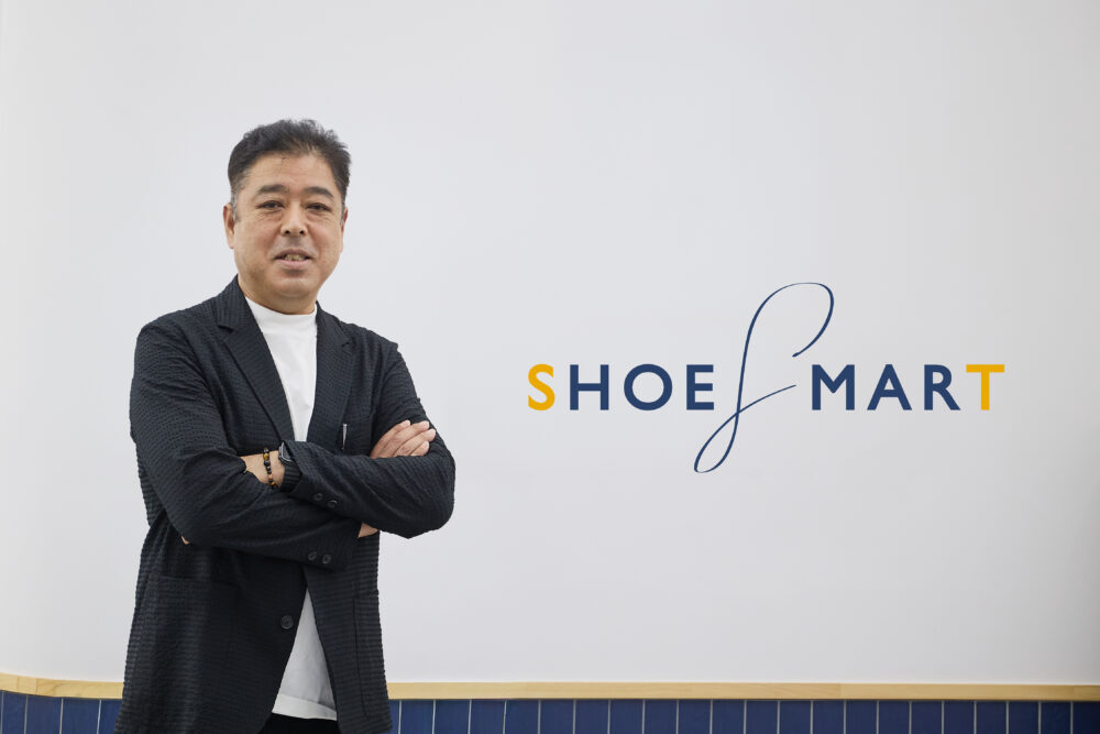 長野【企業TOPインタビュー】株式会社シューマート 代表取締役社長 五明 誠司様の取材記事が公開になりました